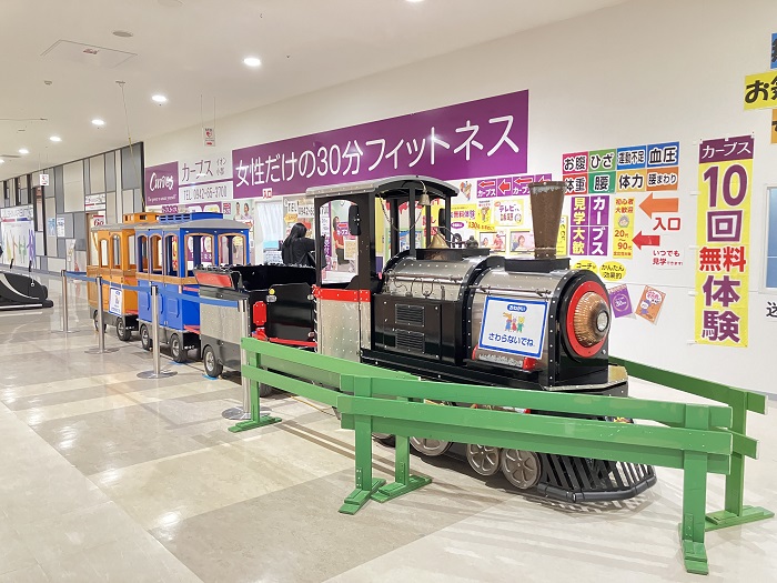 小郡イオン　機関車