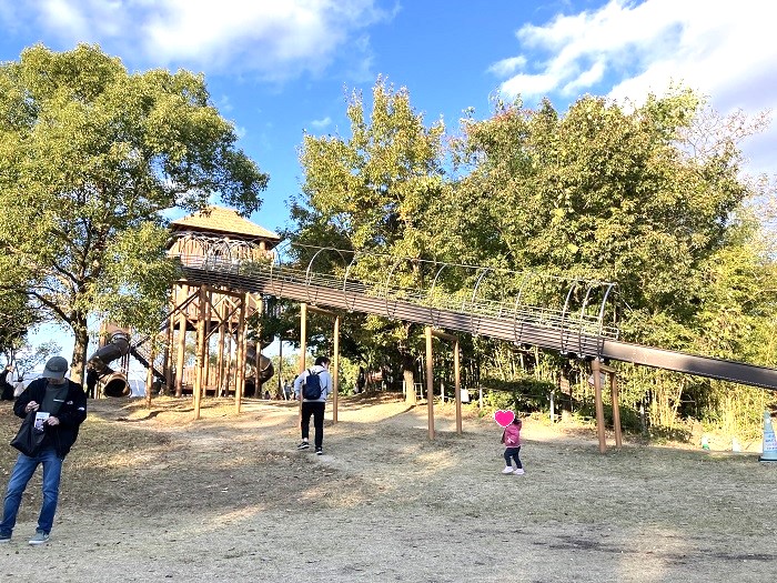 吉野ヶ里歴史公園　ローラーすべり台